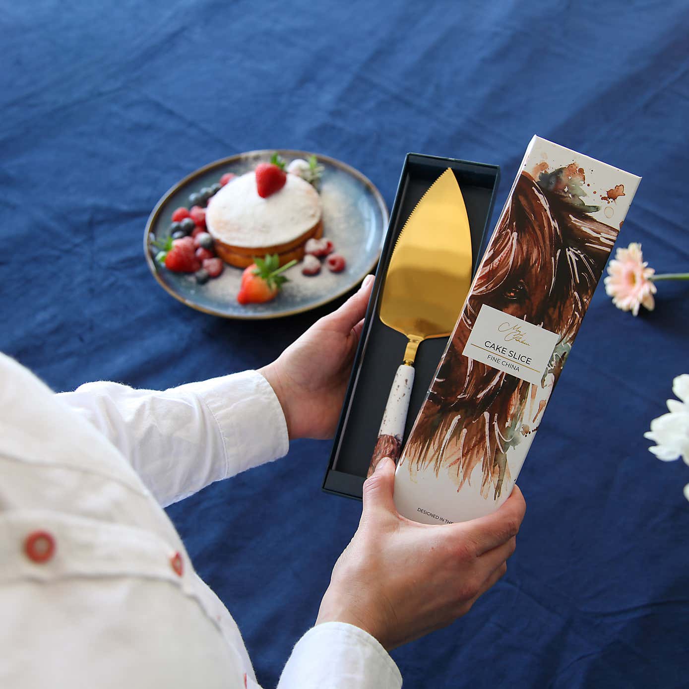 Carousel zoom image position 2 of 4