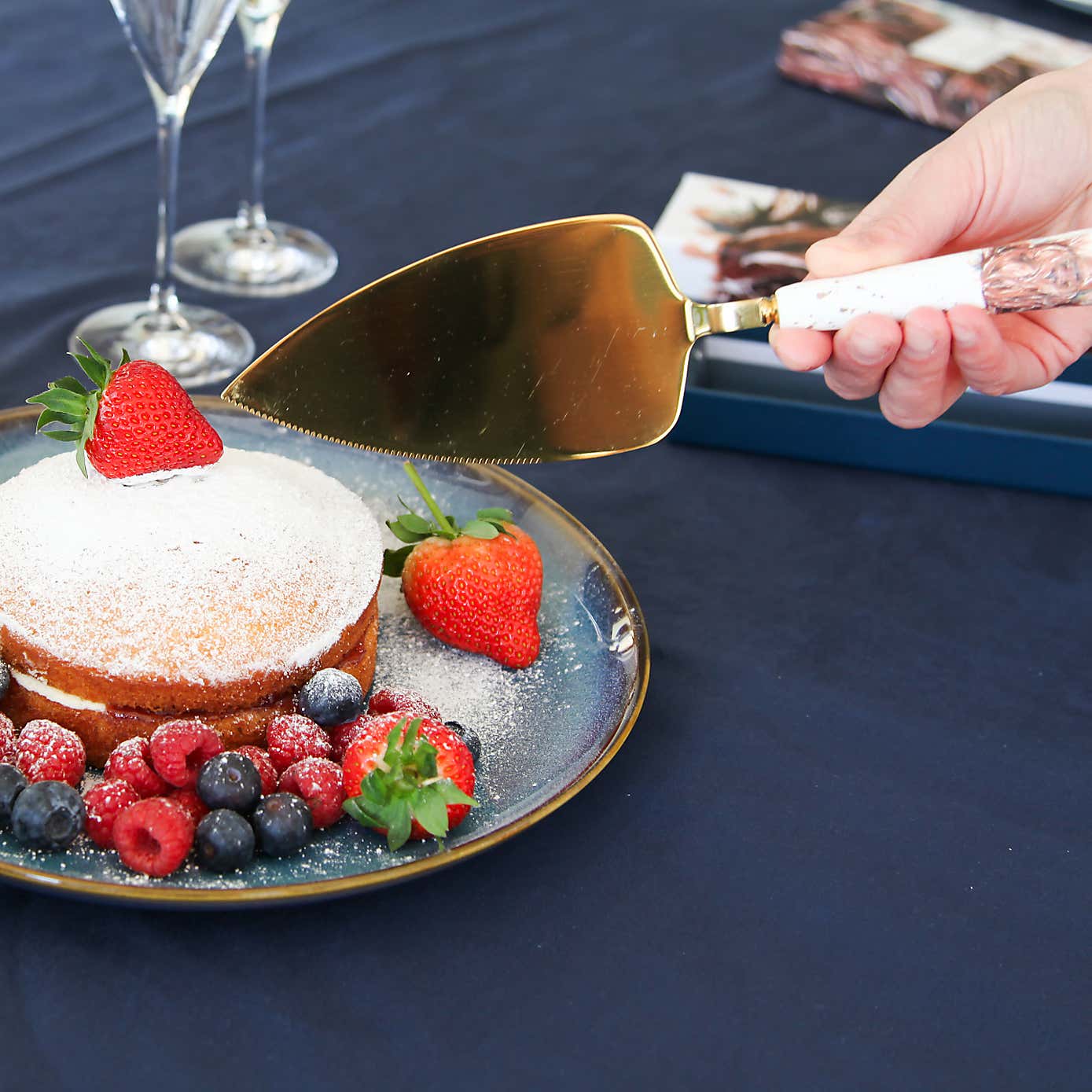 Carousel zoom image position 4 of 4