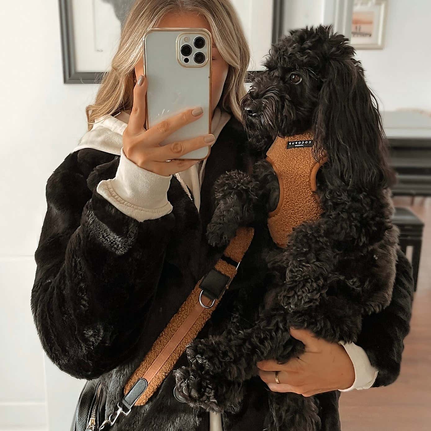 Carousel zoom image position 2 of 2