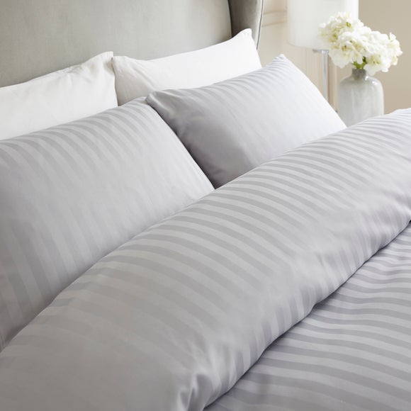 Carousel navigation image position 4 of 5