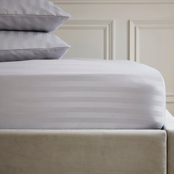 Carousel navigation image position 3 of 3