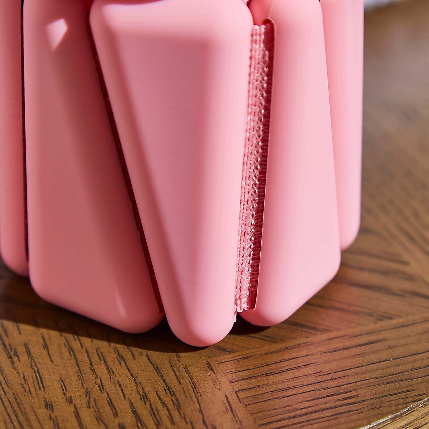 Carousel zoom image position 2 of 3