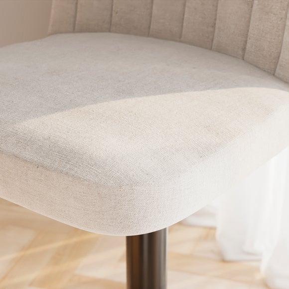 Carousel navigation image position 2 of 10