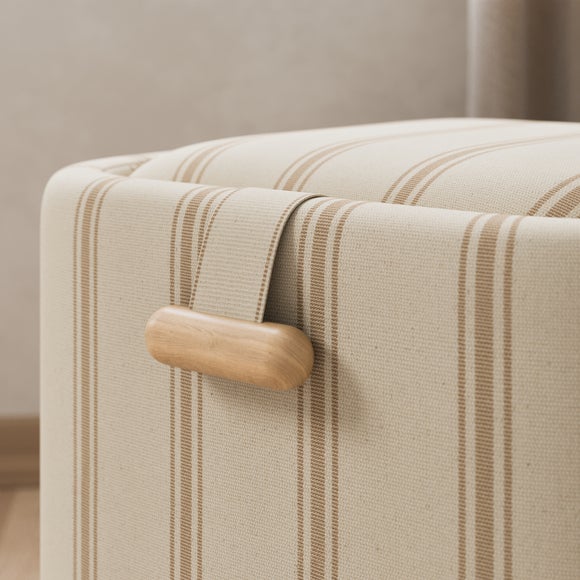 Carousel navigation image position 5 of 9