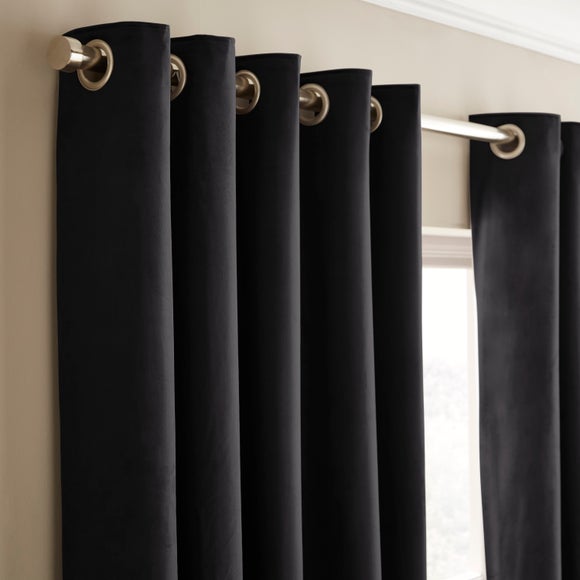 Carousel navigation image position 1 of 7