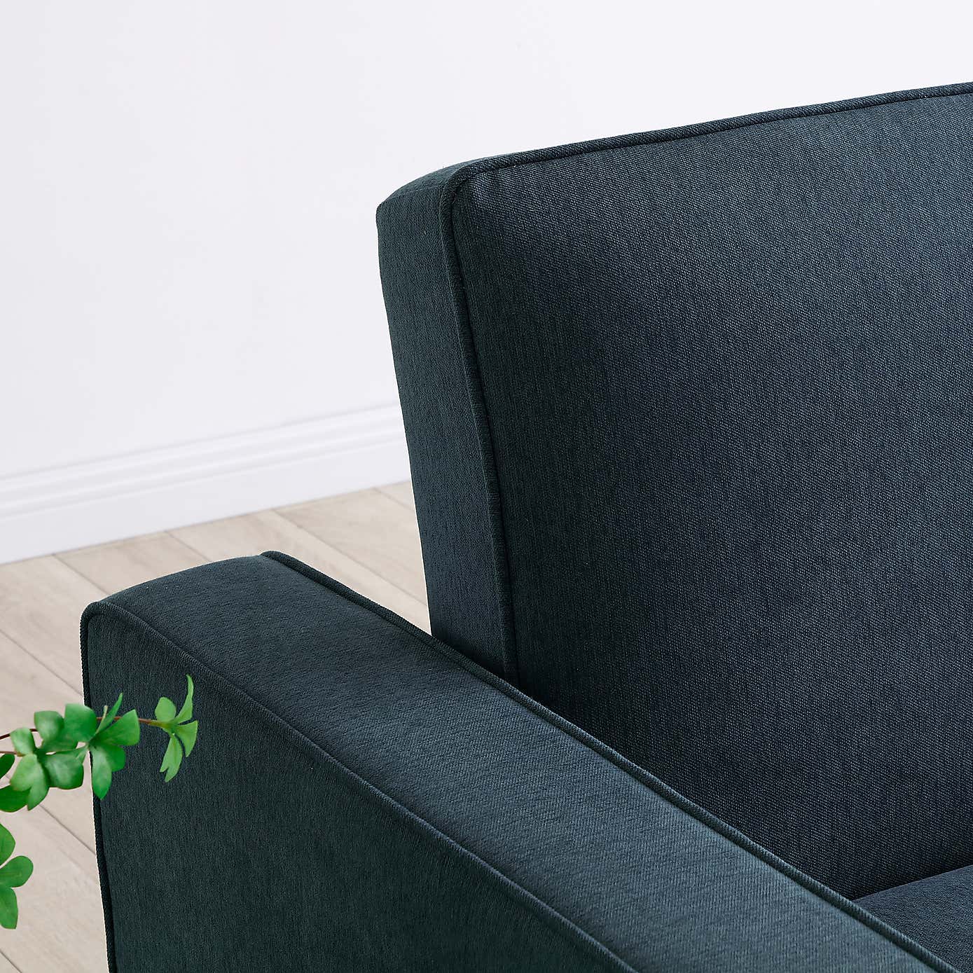 Carousel zoom image position 6 of 8