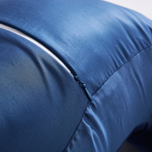 Carousel navigation image position 2 of 3