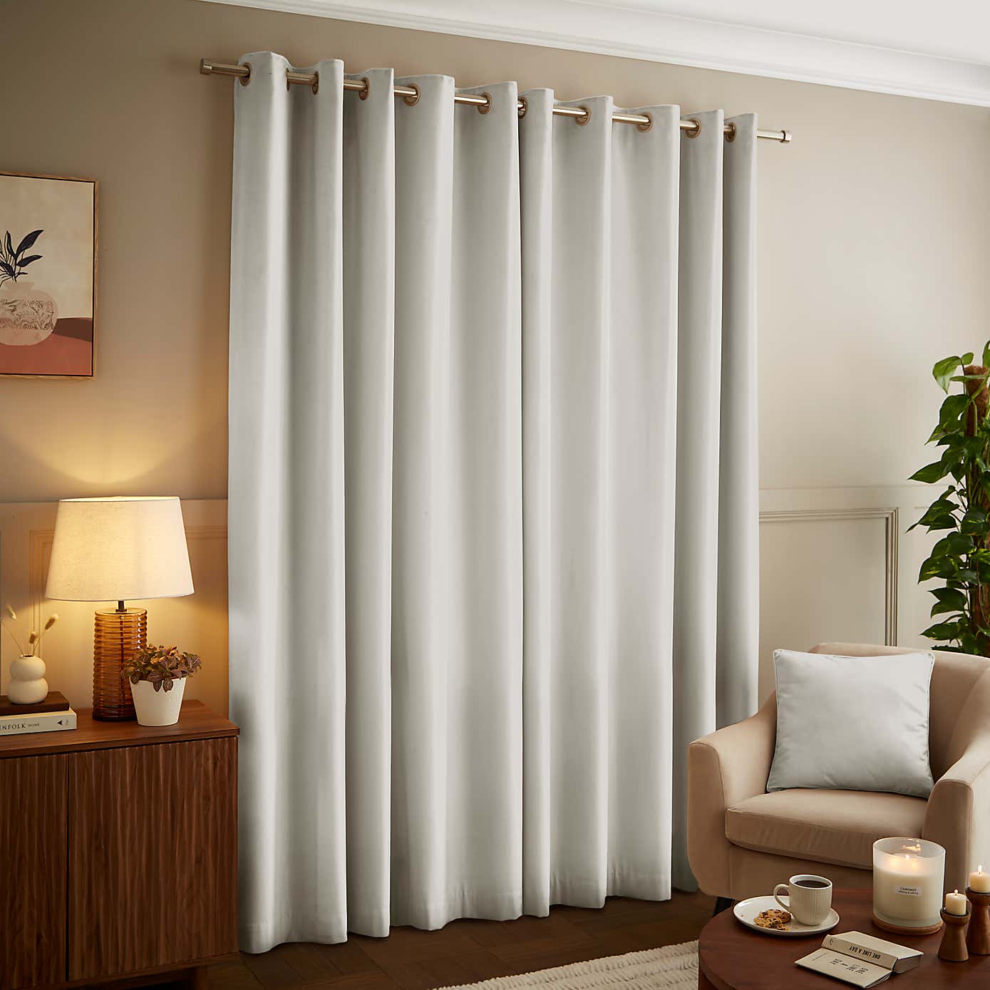 Carousel zoom image position 3 of 5