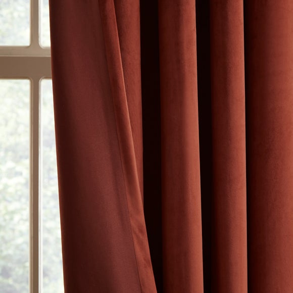 Carousel navigation image position 3 of 6