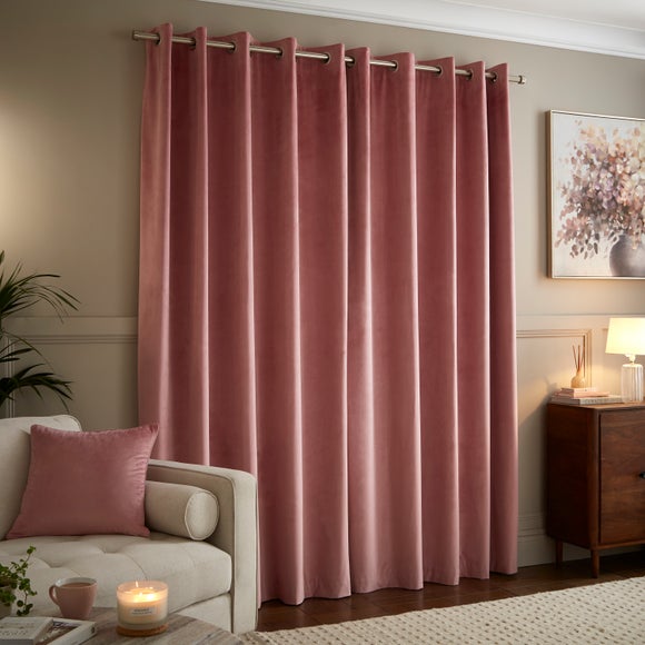 Carousel navigation image position 4 of 7