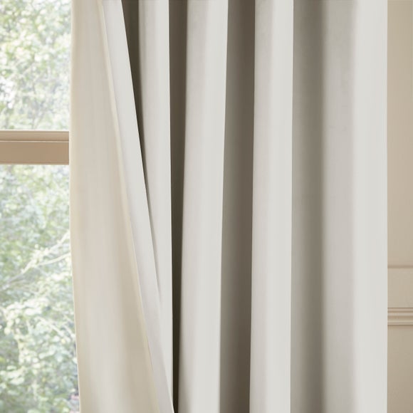 Carousel navigation image position 4 of 6