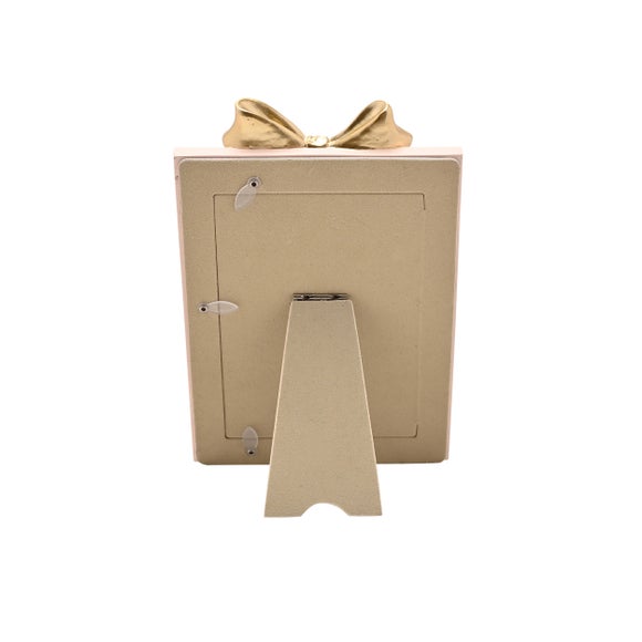 Carousel navigation image position 3 of 3