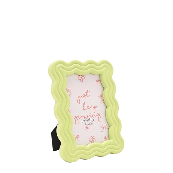 Hestia Wiggly Photo Frame