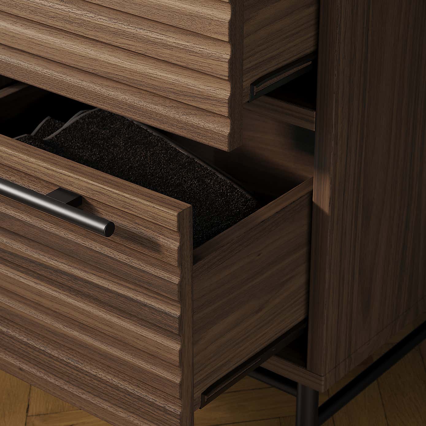 Carousel zoom image position 3 of 8