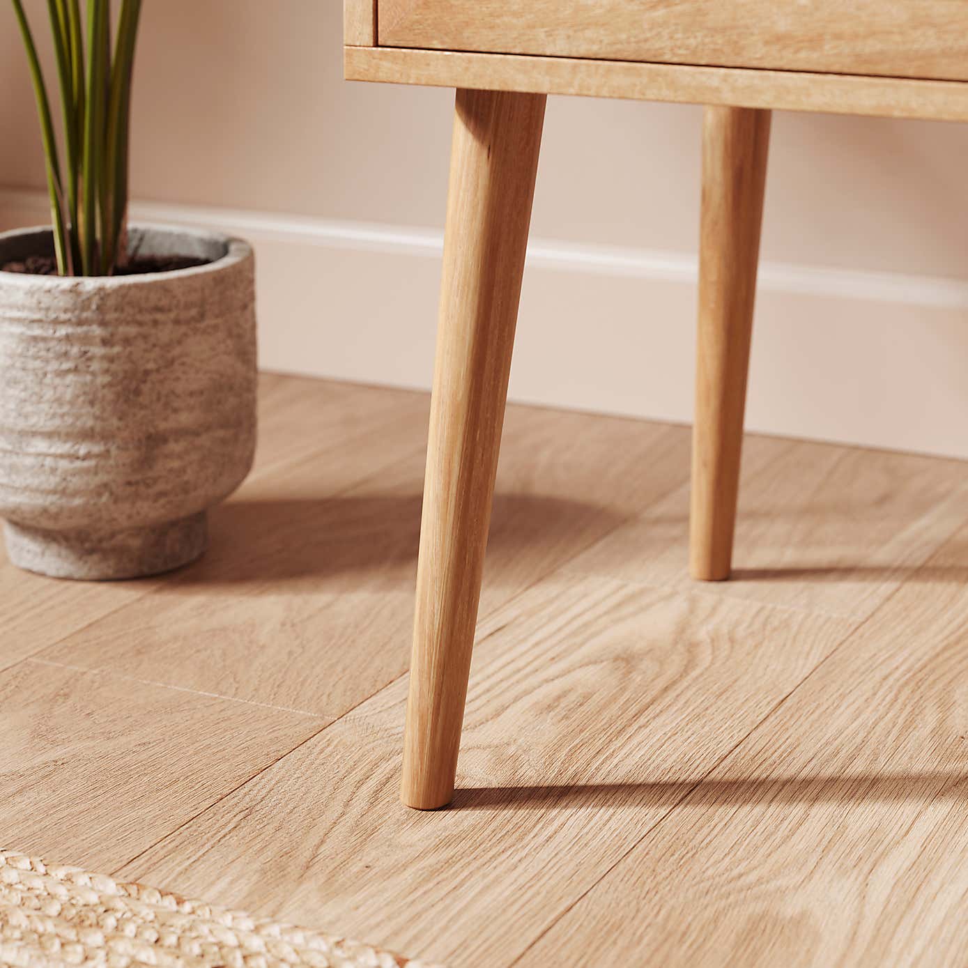 Carousel zoom image position 5 of 8