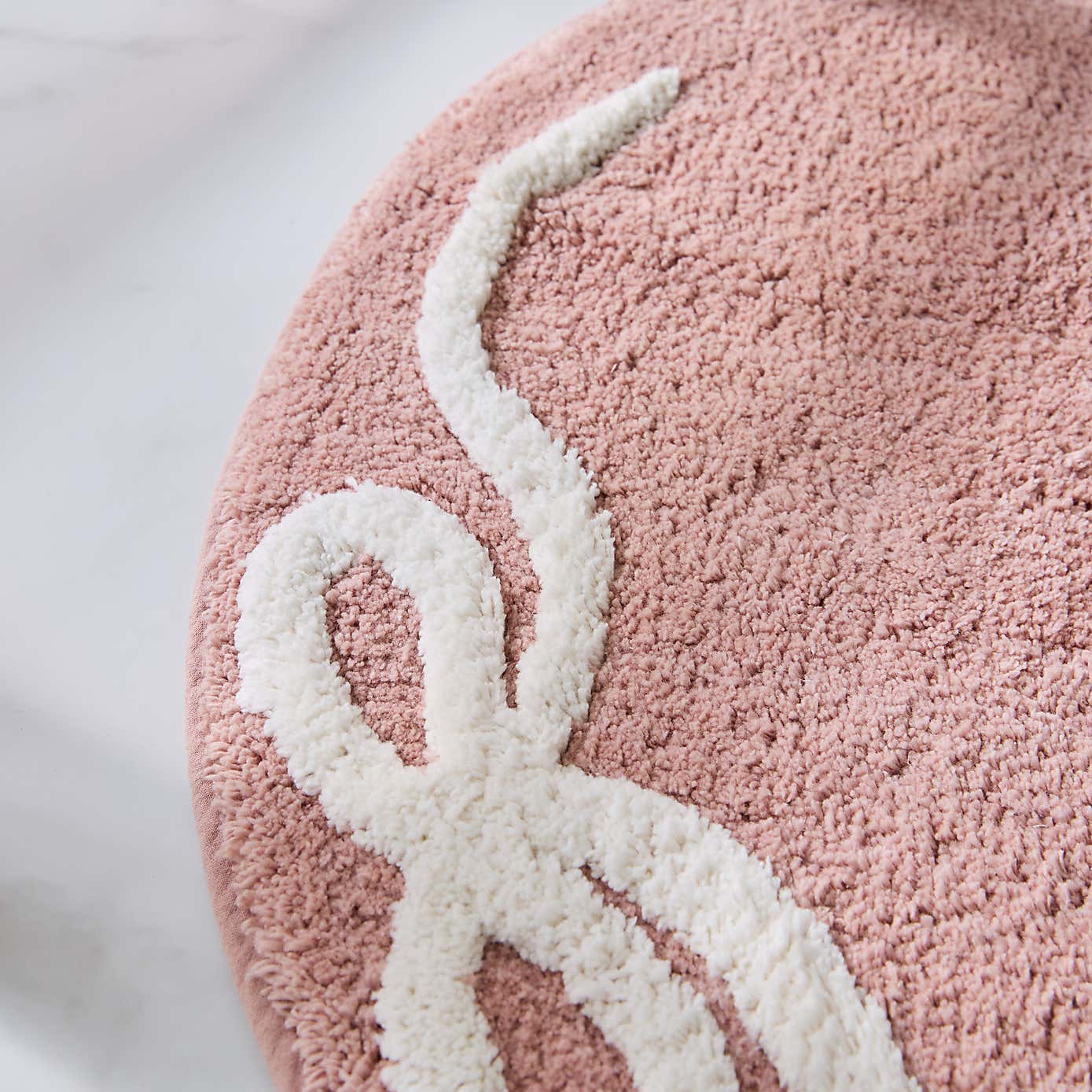 Carousel zoom image position 2 of 3