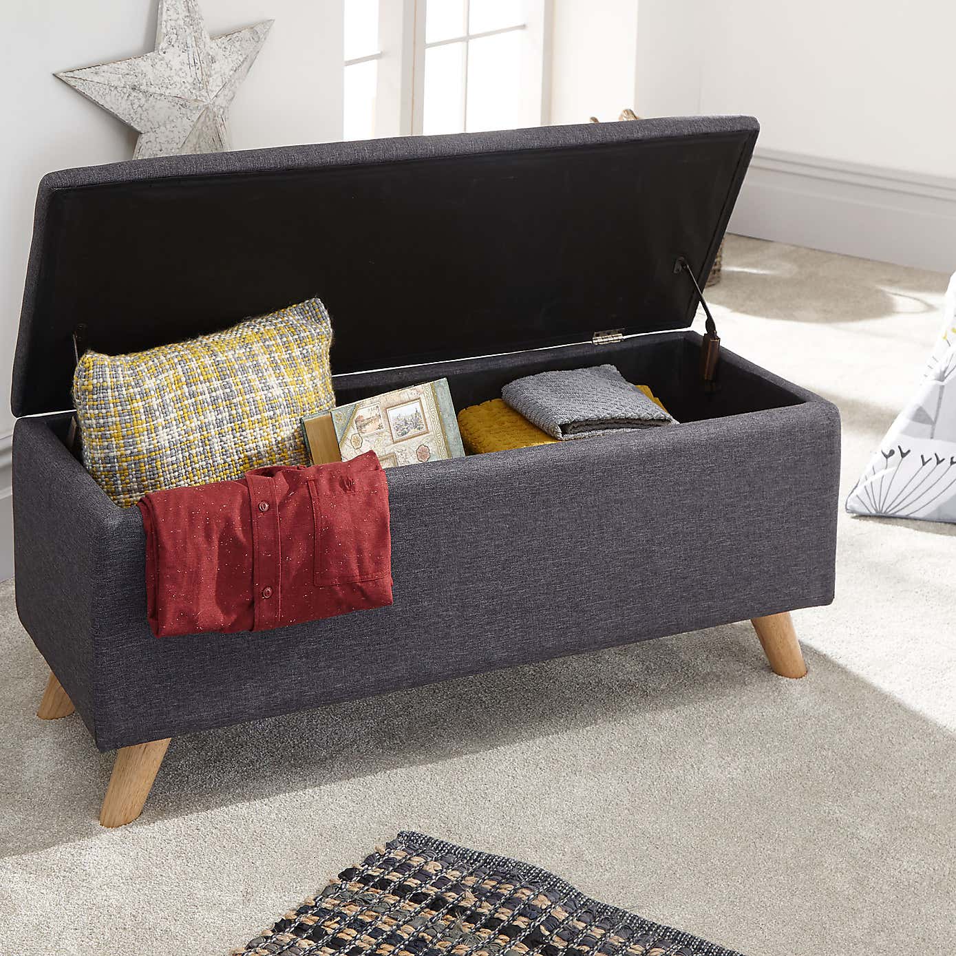 Carousel zoom image position 3 of 6