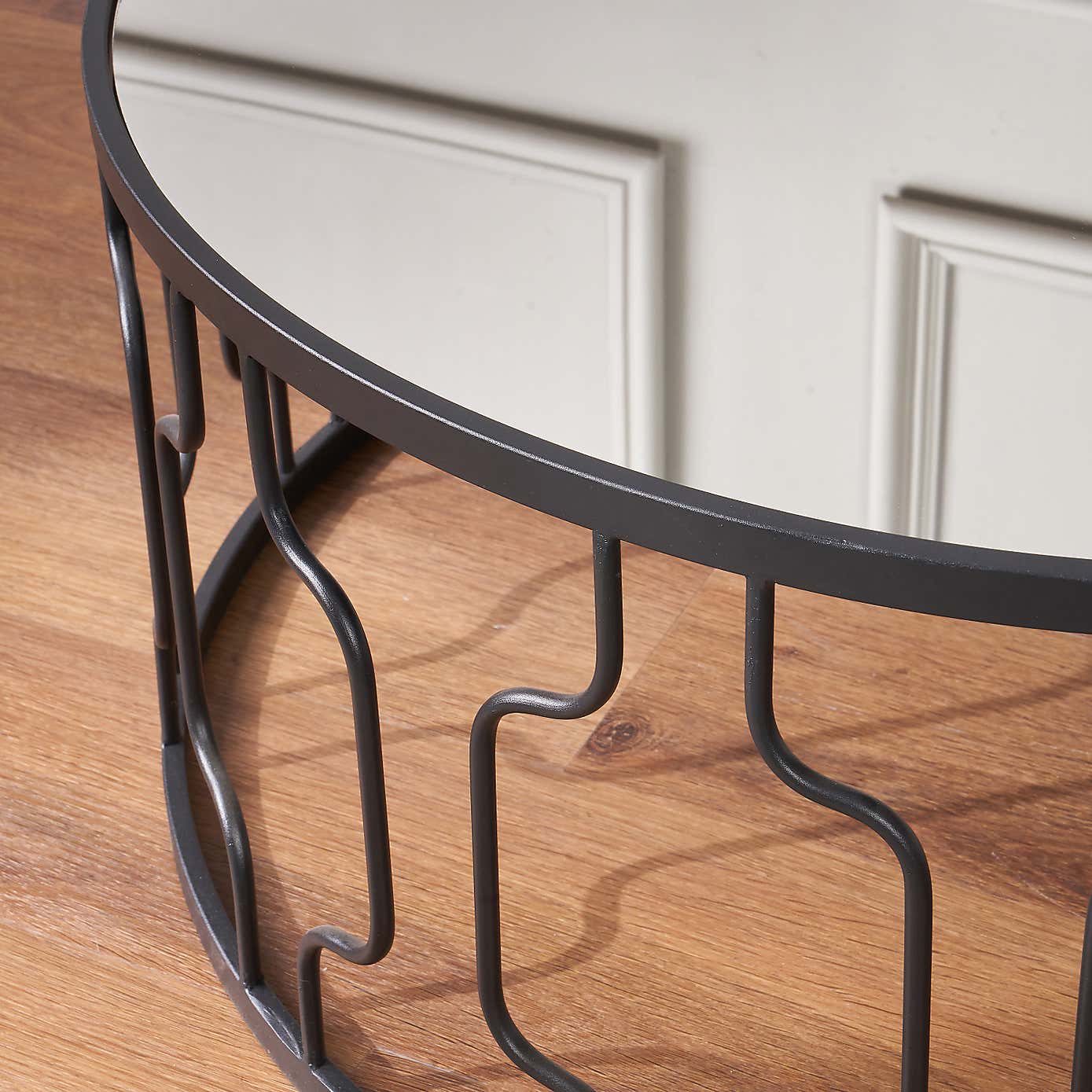 Carousel zoom image position 2 of 8