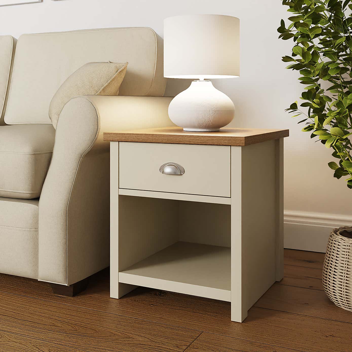 Carousel zoom image position 2 of 8