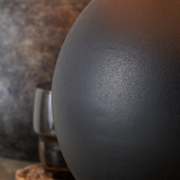 Carousel navigation image position 3 of 5