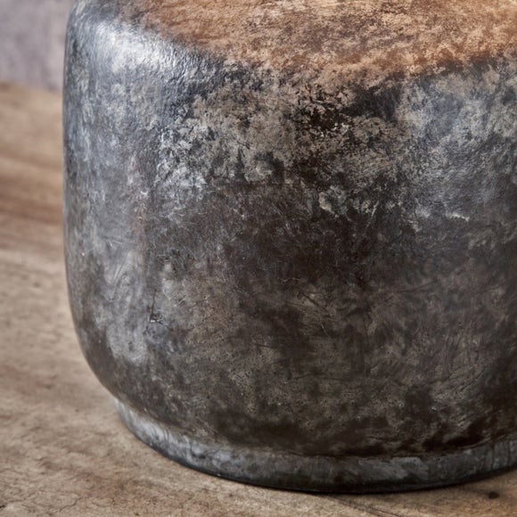 Carousel navigation image position 3 of 5