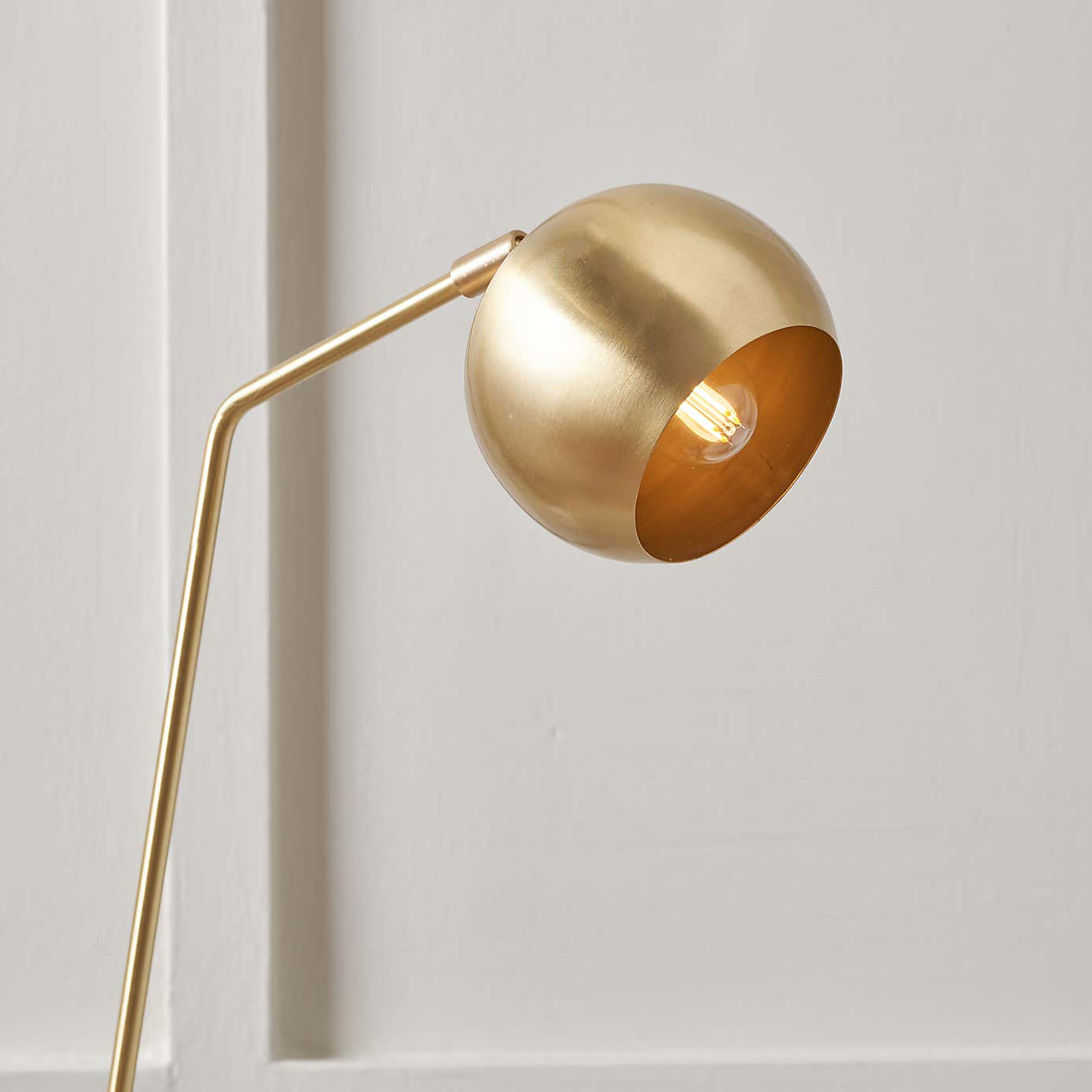 Carousel zoom image position 2 of 5