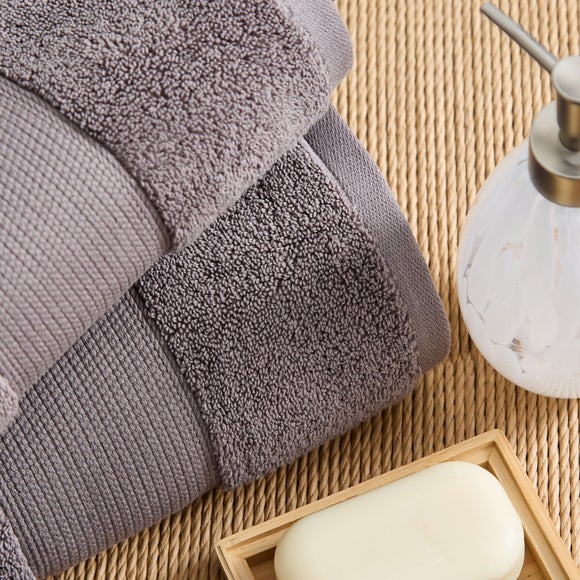 Carousel navigation image position 2 of 3