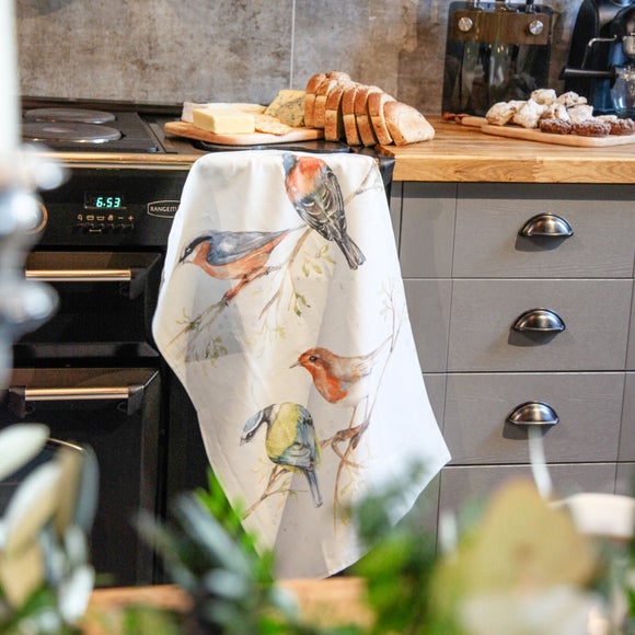 Carousel navigation image position 3 of 7