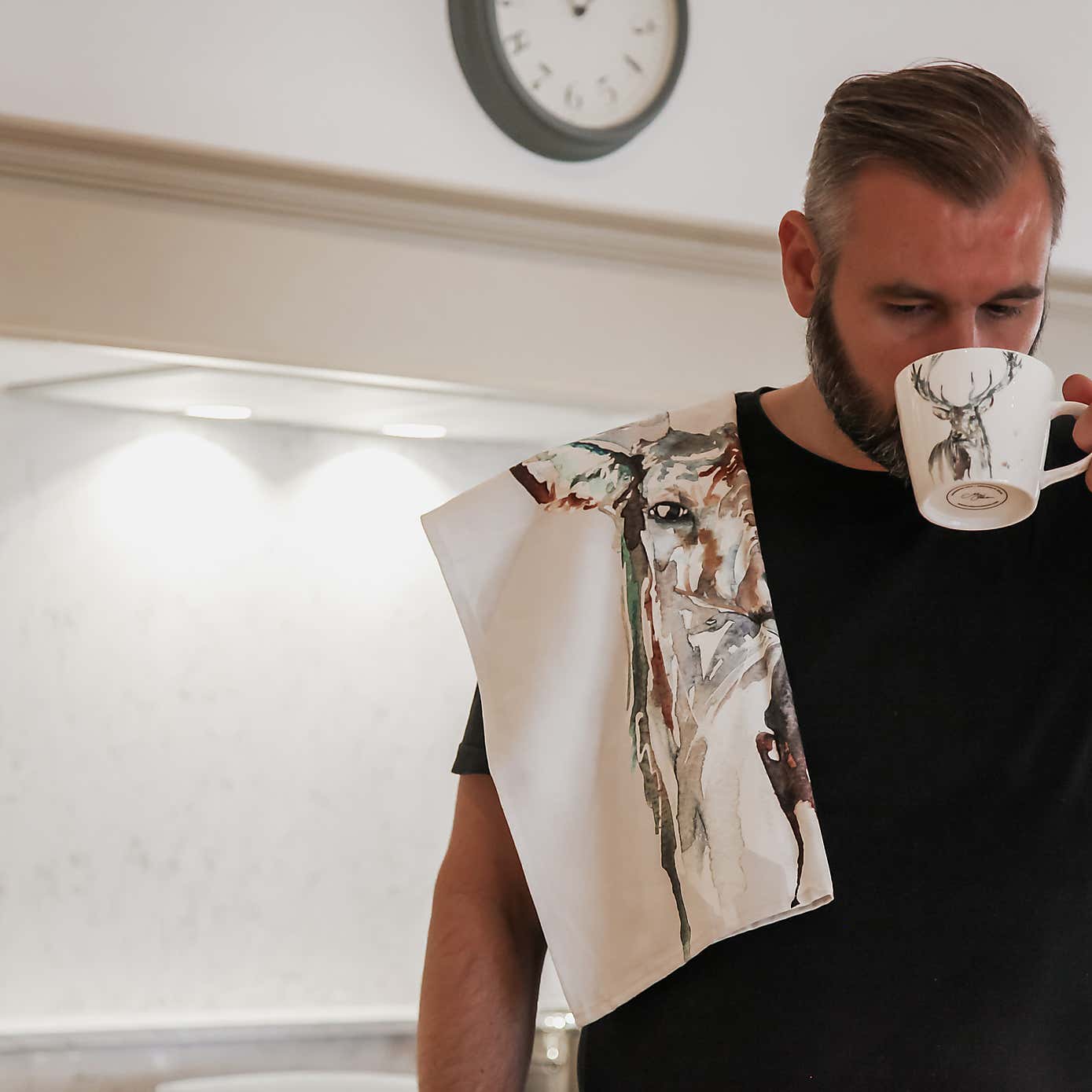 Carousel zoom image position 1 of 4