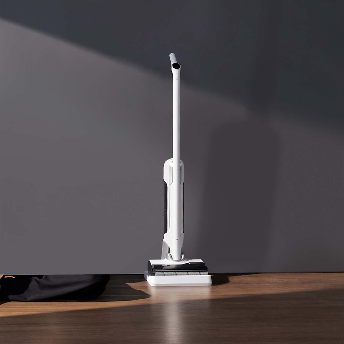 Carousel zoom image position 6 of 9