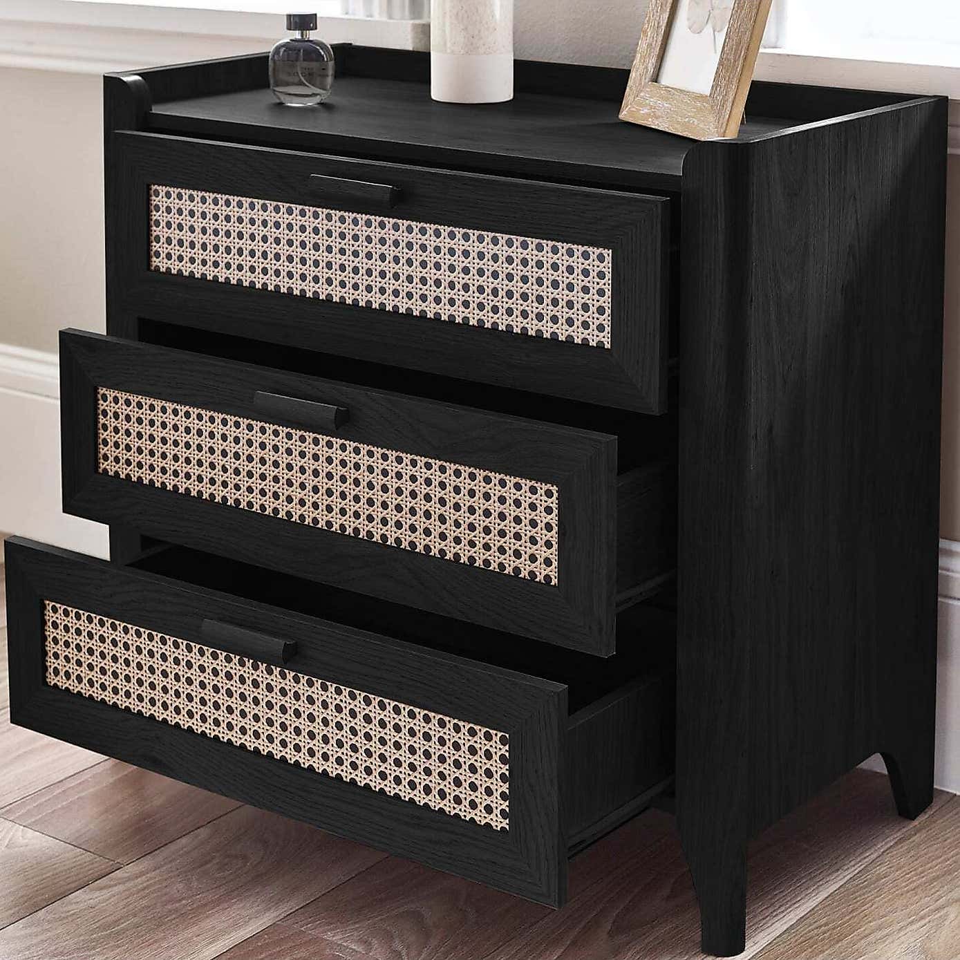 Carousel zoom image position 3 of 8