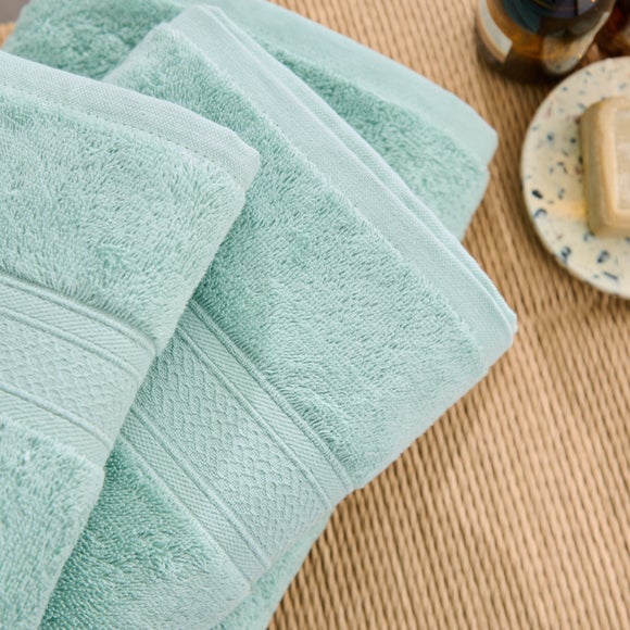 Carousel navigation image position 2 of 3