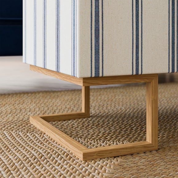 Carousel navigation image position 5 of 8