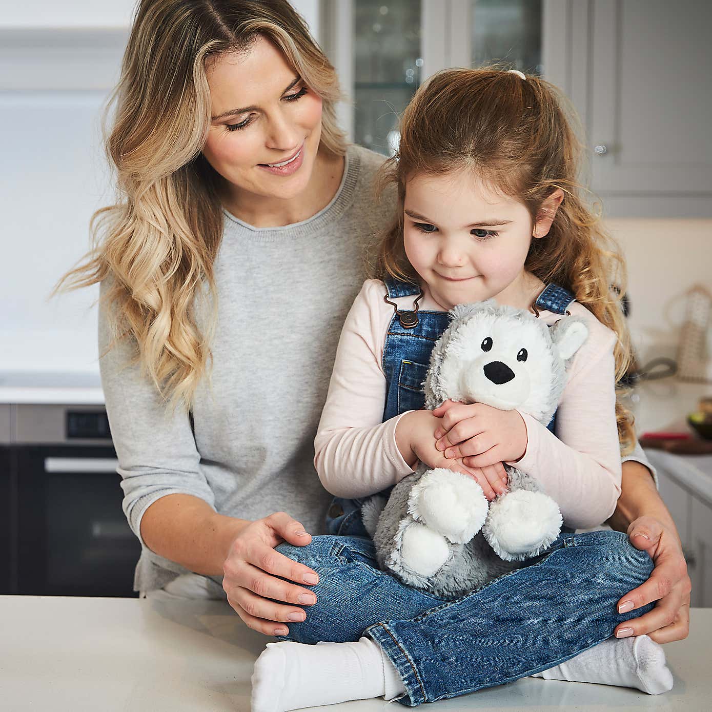 Carousel zoom image position 2 of 4