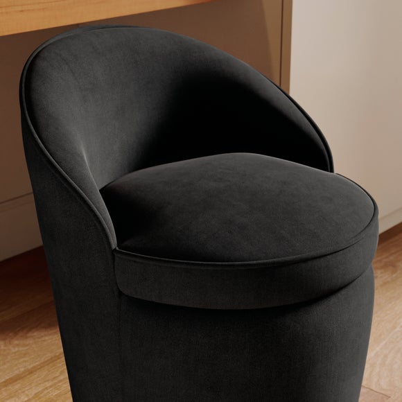 Carousel navigation image position 3 of 8