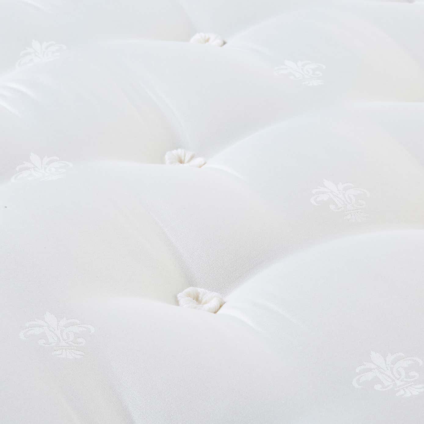 Carousel zoom image position 4 of 5