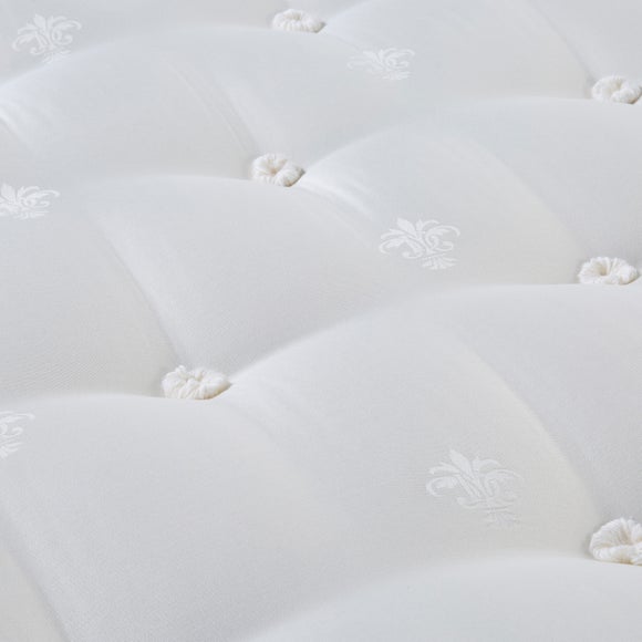 Carousel navigation image position 4 of 6