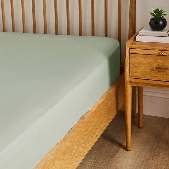 True Grip® 200 Thread Count Fitted Sheet