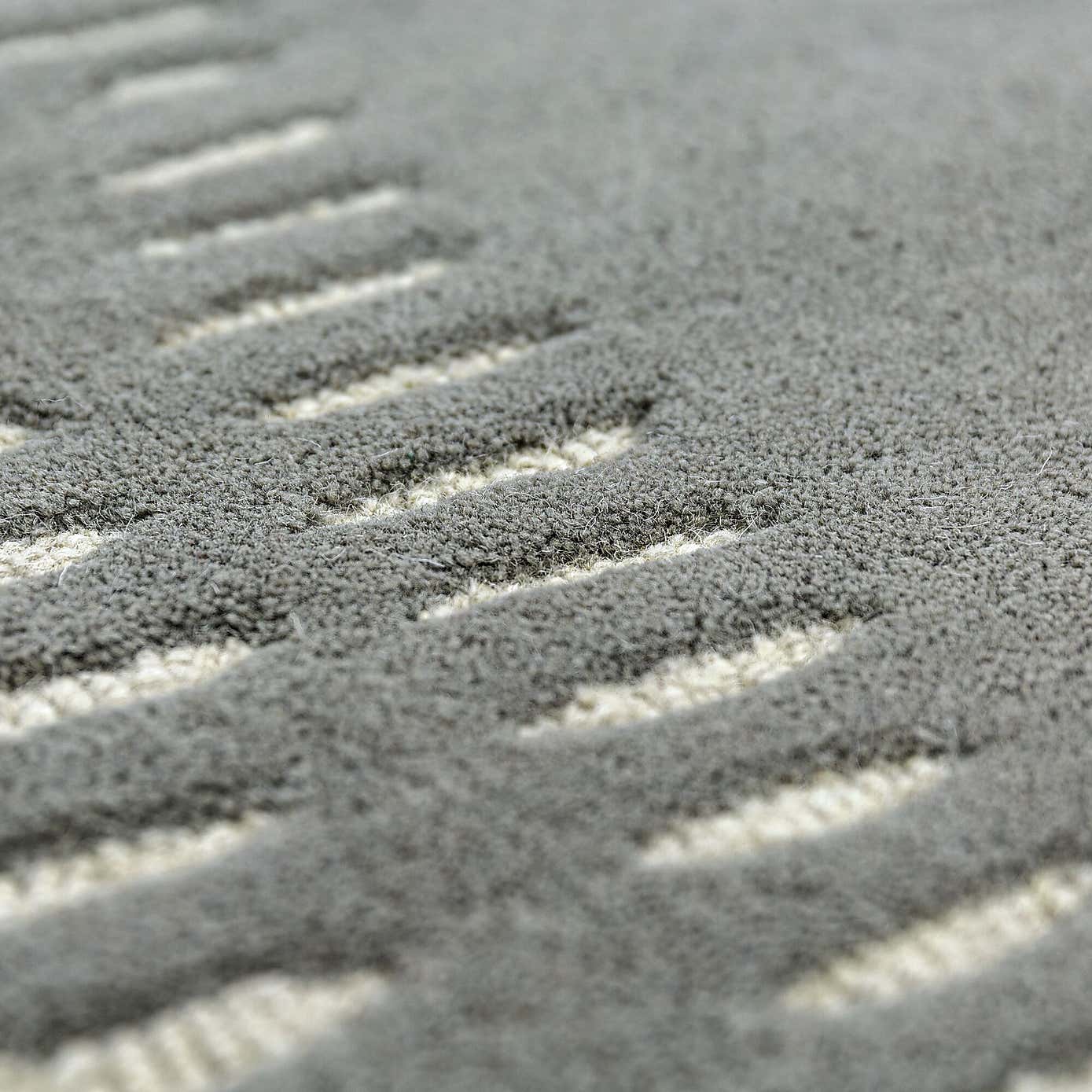 Carousel zoom image position 2 of 6