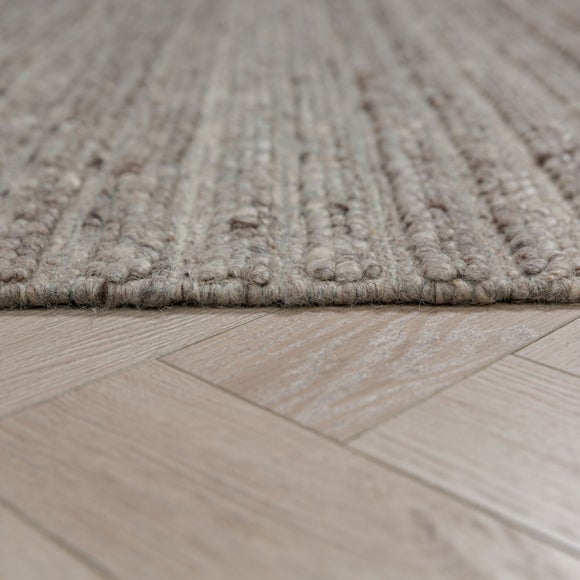 Carousel navigation image position 4 of 6