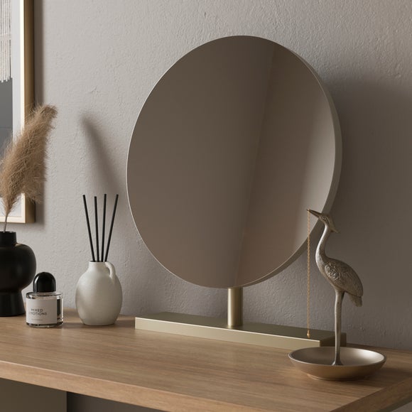 Carousel navigation image position 4 of 8