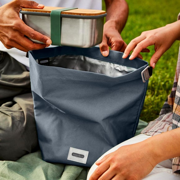 Carousel navigation image position 4 of 5