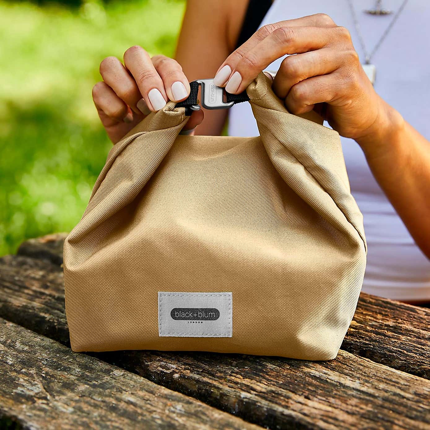 Carousel zoom image position 2 of 5