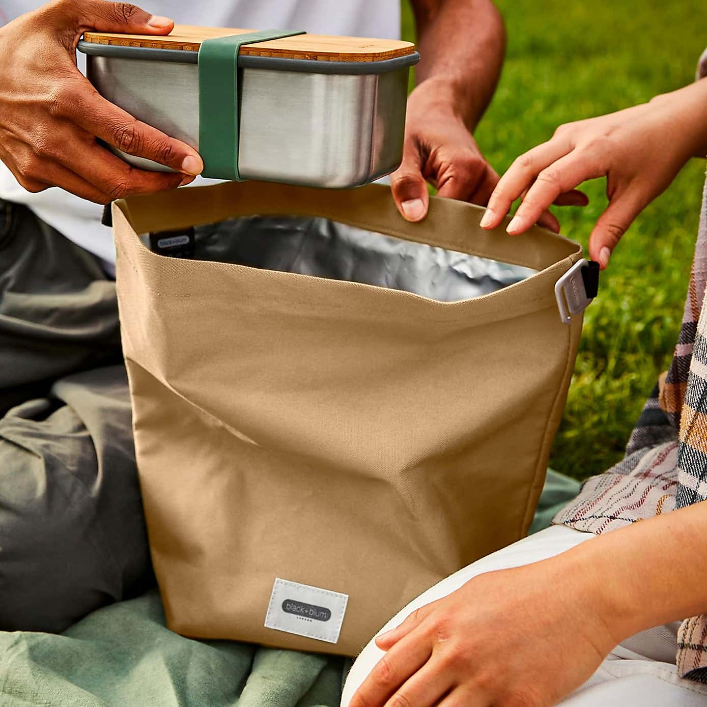 Carousel zoom image position 4 of 5