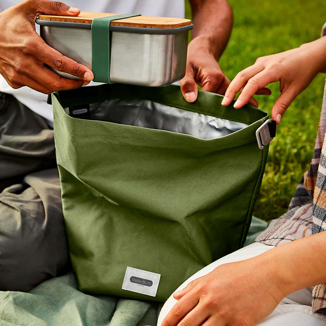 Carousel zoom image position 4 of 5