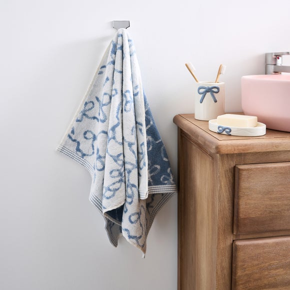 Bow Patterned Hand Towel