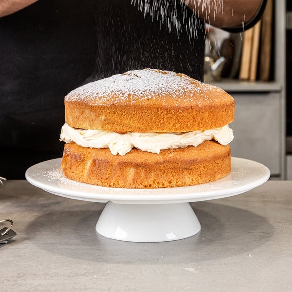 Sweetly Does It Porcelain Cake Stand