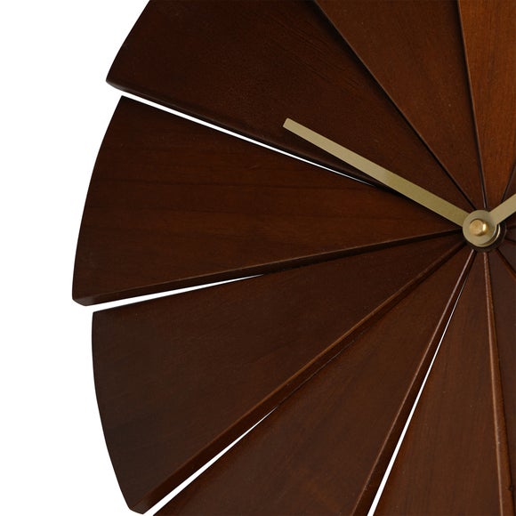 Carousel navigation image position 4 of 6