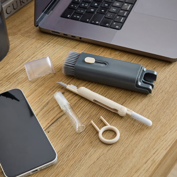 7 in 1 Tech Cleaning Set