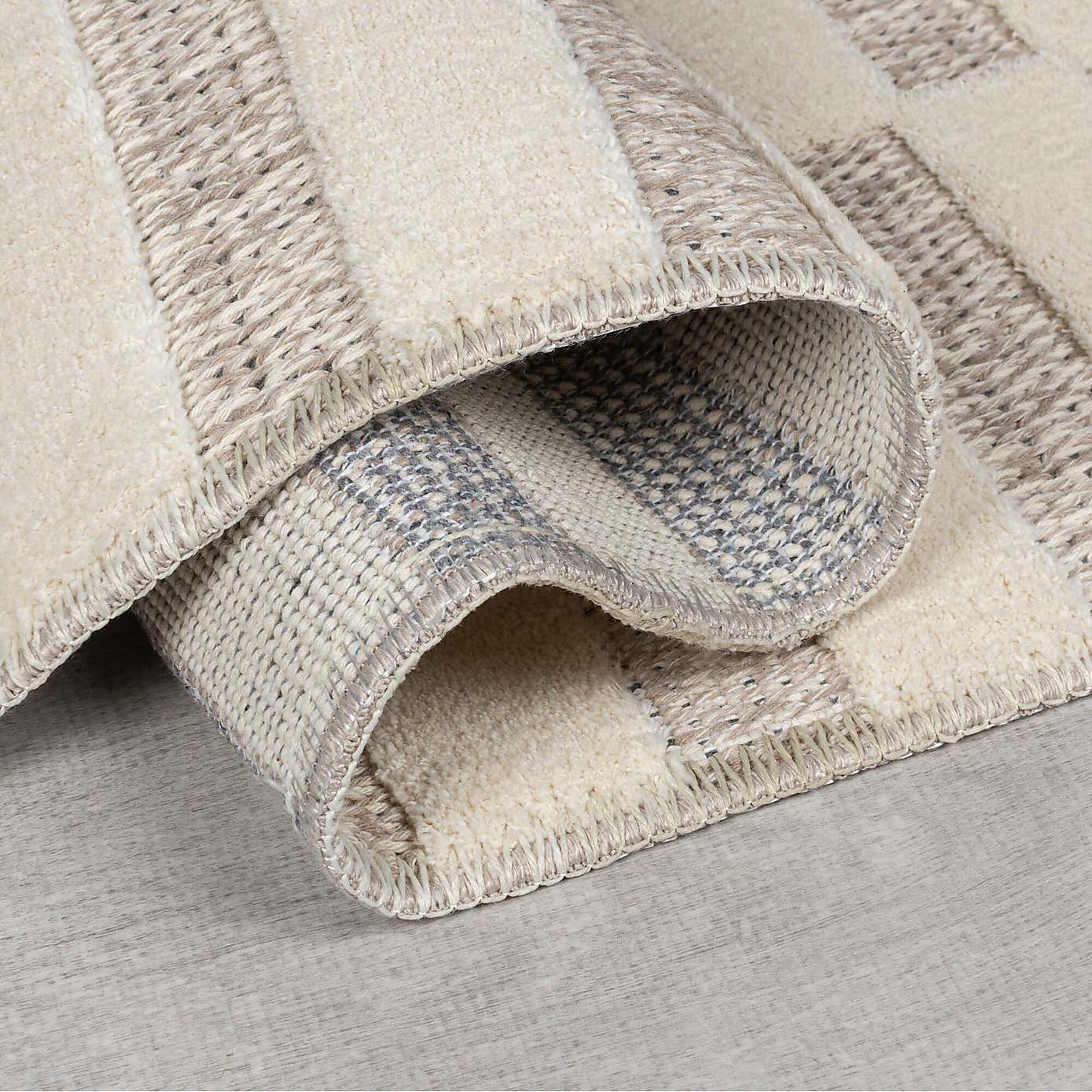 Carousel zoom image position 3 of 6